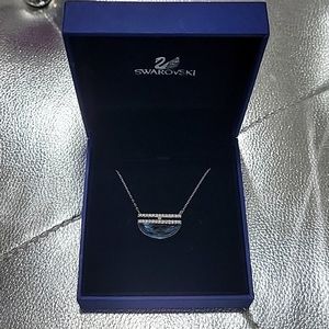 Authentic new Swarovski blue 💙 necklace with crystals